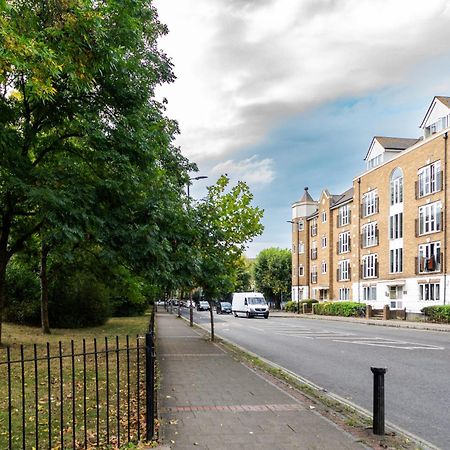 Bright And Spacious Flat With Free Parking Londres Exterior foto